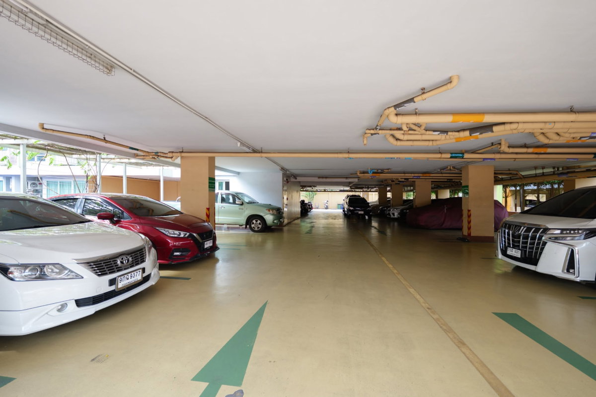 รูป ขายด่วน 🏡 Emerald Residence Ratchada 2.19 ล้าน! ใกล้ MRT ห้วยขวางเพียง 500 ม. - รูปที่ 14/14