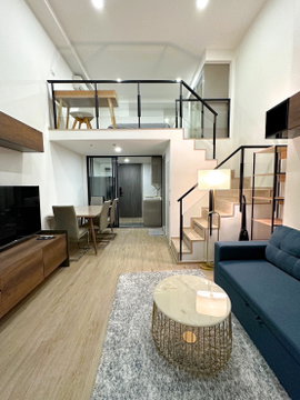 Fully Furnished duplex room for sale , near ARL & MRT yellow line - Huamak Station