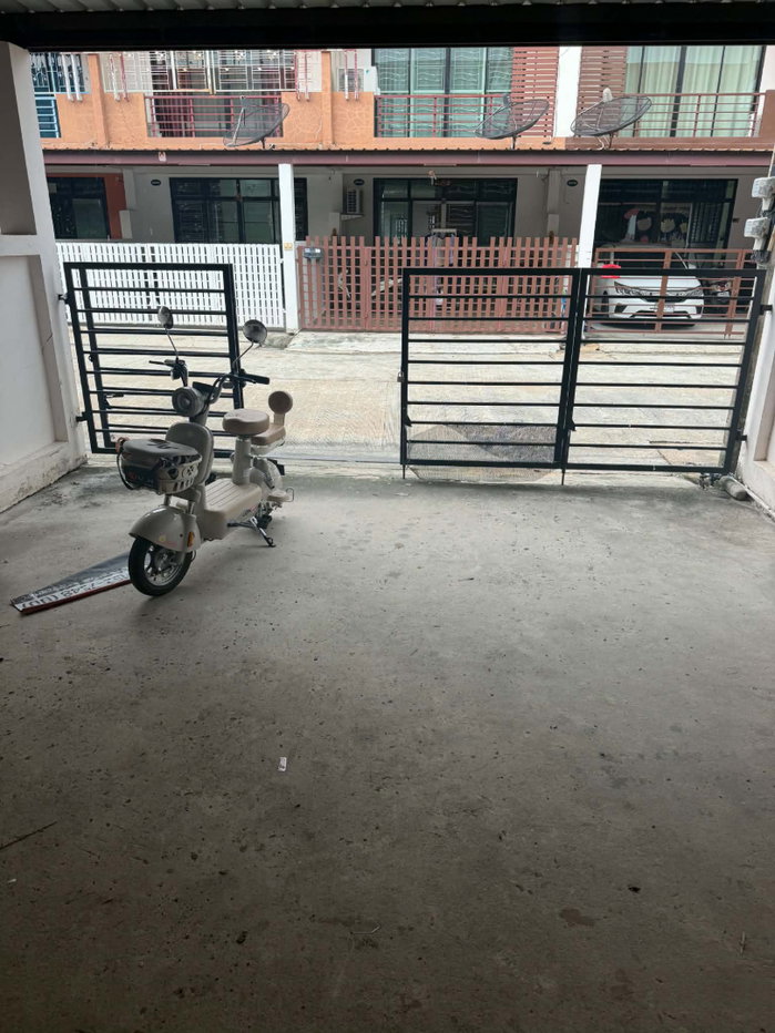 รูป ขายทาวโฮม 2ชั้น  3 ห้องนอน   ทำเลพานทอง - รูปที่ 14/17