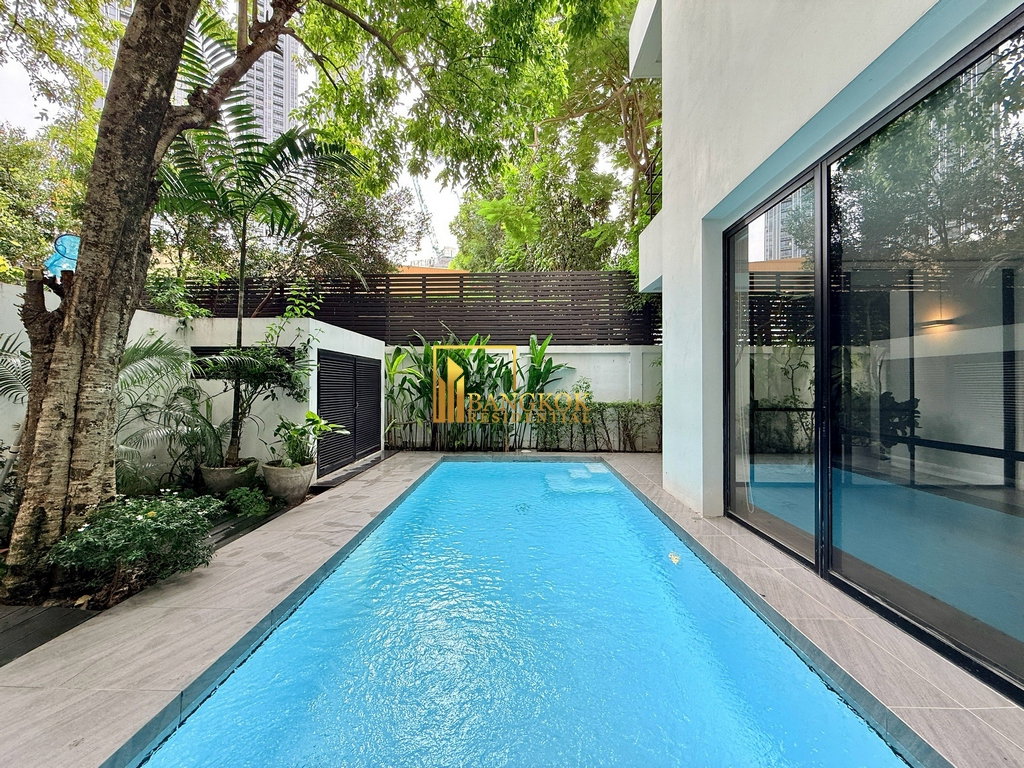 รูป Impressive 4 Bedroom House With Private Pool in Thonglor - BR27900SH - รูปที่ 3/52