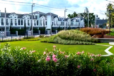 Townhouses for rent Bangkok : Thailand Townhouse for rent 2 bedroom 20 Square Wa 35000 THB per month.