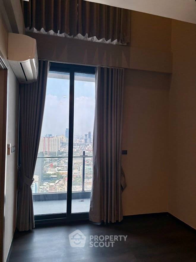 picture 2-BR Condo at Duplex close to Phratamnak (ID 3308627) - 12/13