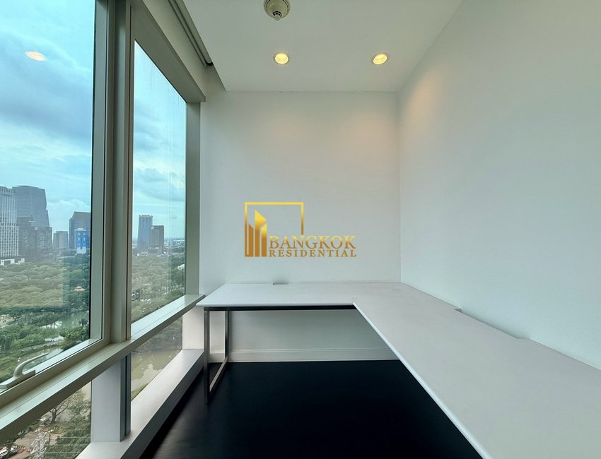 รูป 185 Rajadamri | Rare 3 Bed Duplex Luxury Condo in Prime Area - BR13916CD - รูปที่ 16/65