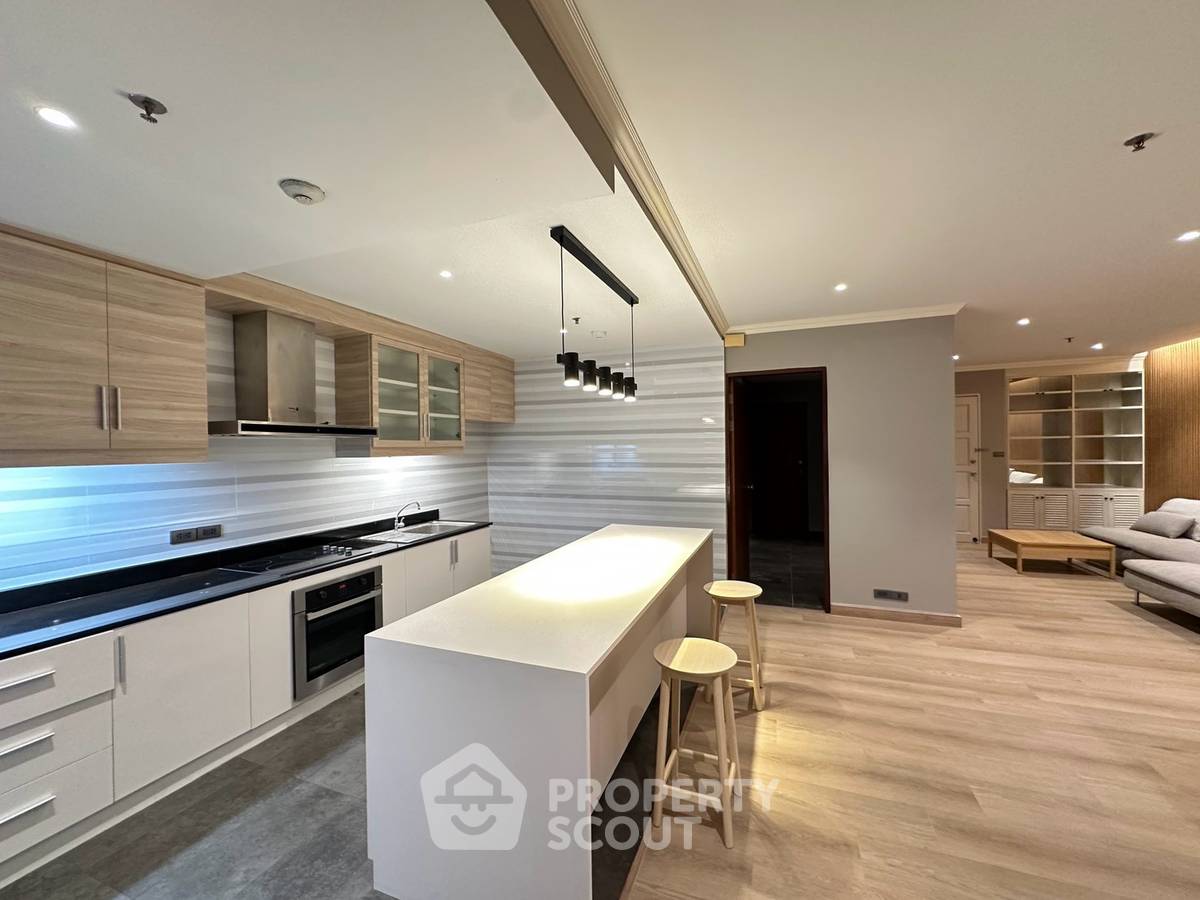 รูป ใกล้ BTS พร้อมพงษ์ 200 ม. | 2 ห้องนอน Baan Suanpetch Condominium (ID 3303152) - รูปที่ 3/17