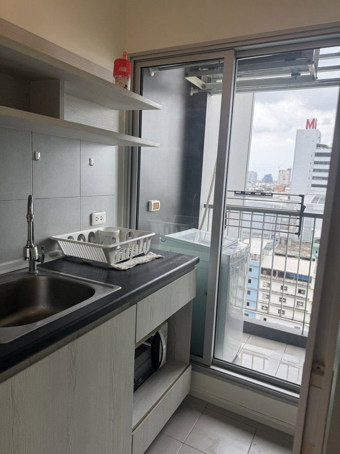 รูป ให้เช่า  แอสปาย สาทร  ท่าพระ (aspire sathorn thapra)  ติด BTS ตลาดพลู   พร้อมเฟอร์+ เครื่องซักผ้า เพียง 9,500 บาท   - รูปที่ 7/15
