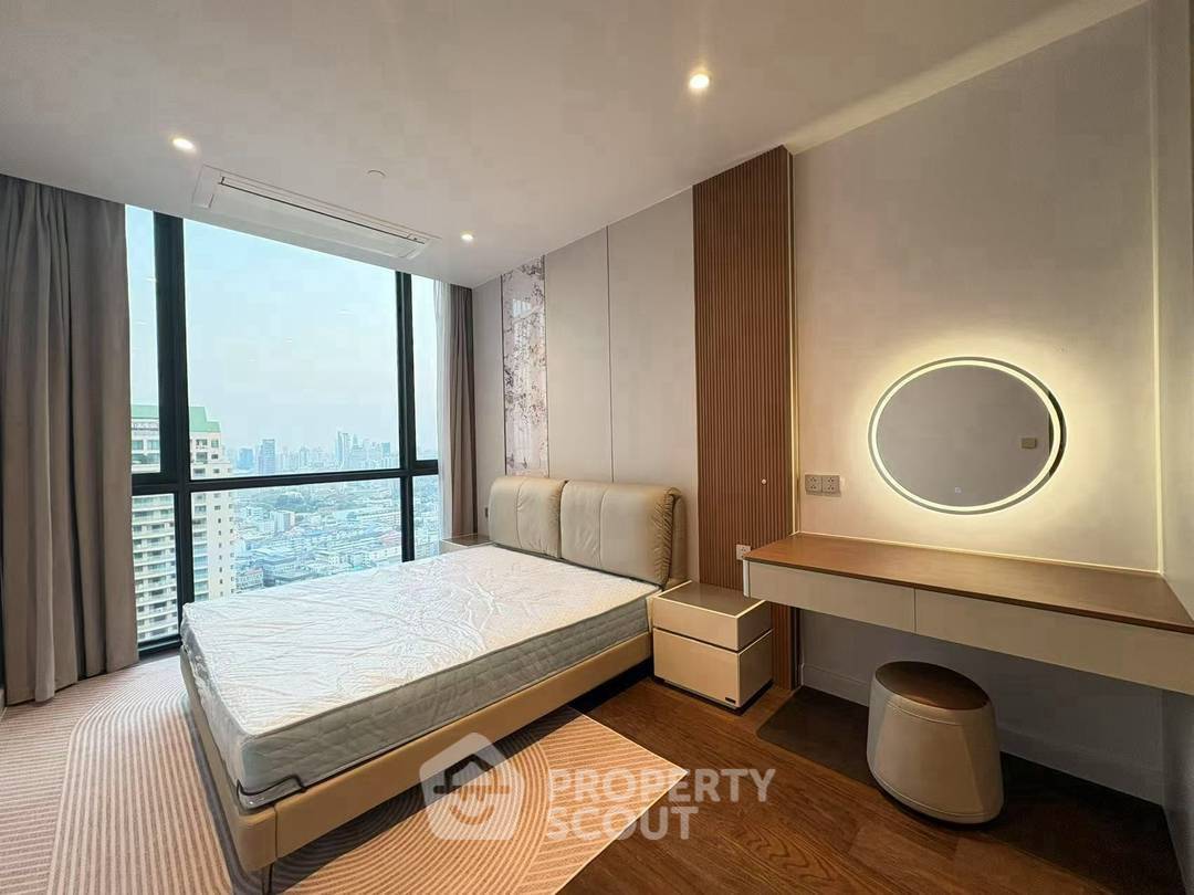 picture 31st-Floor 2-BR Condo At Supalai Icon Sathon Near MRT Silom (ID 3225166) - 8/17