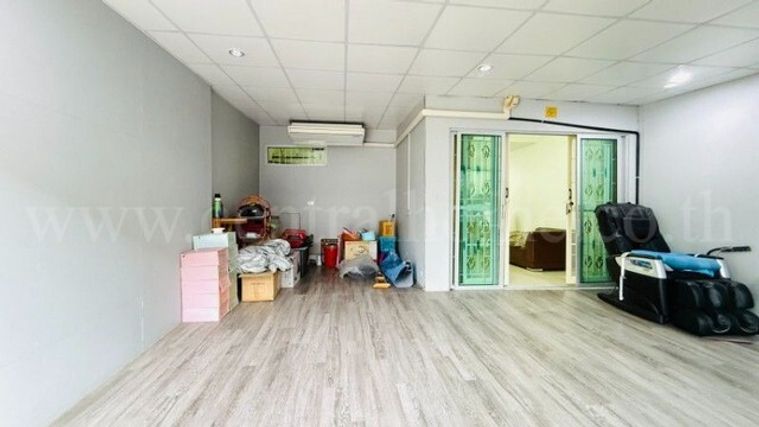 3-bed townhouse for sale, 119 sqm, 18 sq wah, The Connect Suksawat 26