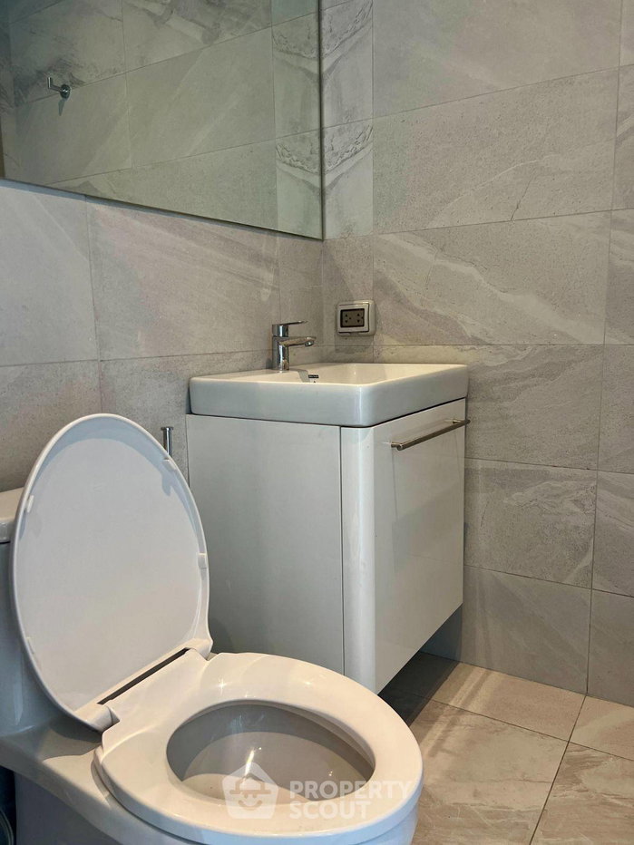 picture Great Value 1-BR At Rhythm Ekkamai Near BTS Ekkamai (ID 2641704) - 16/16