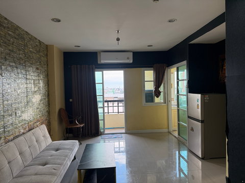 🌈MRT Huai Khwang/Pracha Uthit 6 🏦Condo for rent next to MRT Huai Khwang, only 1.2 kilometers, 16 minutes walk 🎉60 sq.m.✅ 2 bedrooms - 2 bathrooms