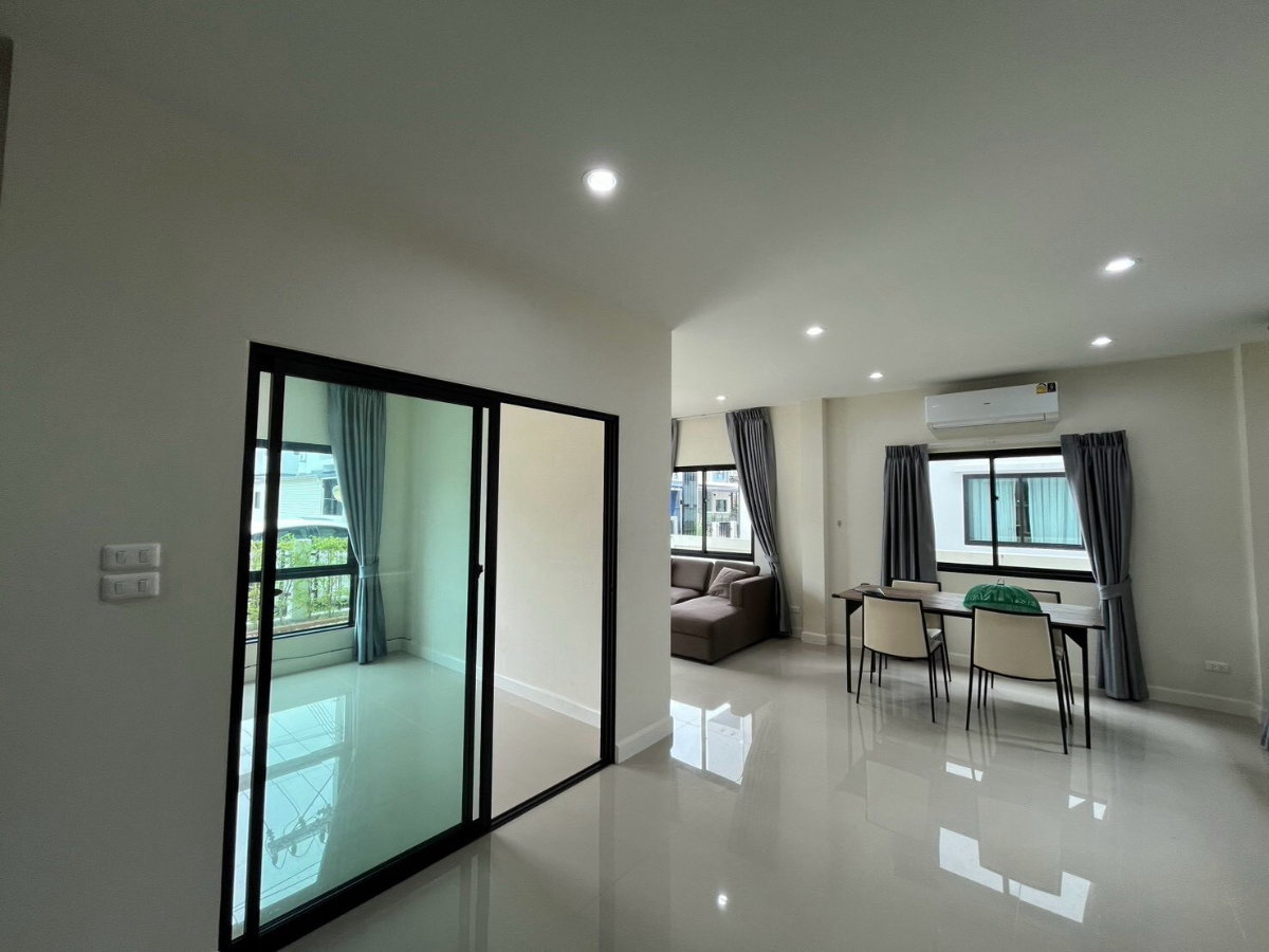 รูป 🏡🔥 ให้เช่า บ้านเดี่ยว 2 ชั้น CPN นิน วงแหวน–ลำลูกกา คลอง 6 4 ห้องนอน 3 ห้องน้ำ 2 ที่จอดรถ พร้อมเฟอร์นิเจอร์บางส่วน และเดินทางสะดวก #รับต่างชาติ - รูปที่ 4/10