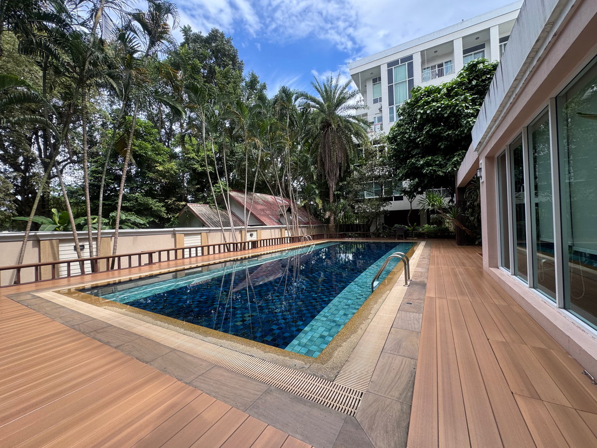 picture Bright Corner Duplex with Open Floor Plan & Abundant Natural Light — Quiet Residential Area, Flood-Free & Great Value per Sq.m. - 11/11