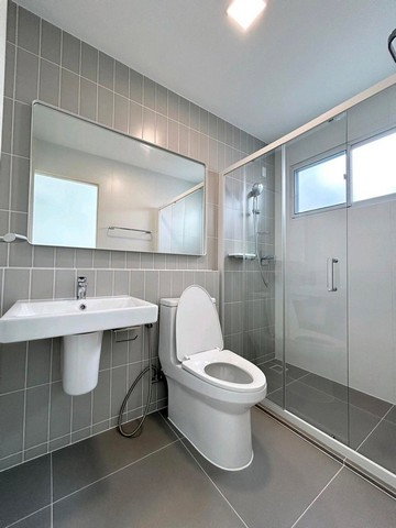 picture Thailand Townhouse for rent 3 bedroom 25 Square Wa 40000 THB per month. - 16/18