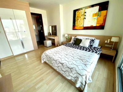 คอนโดให้เช่า : FOR RENT: Rhythm Ratchada  Rental Price: 20,000 THB/month | Line ID: @likebkk 