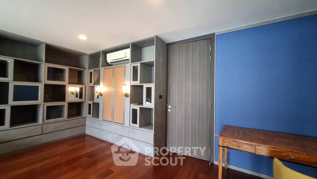 picture 4-BR Townhouse at Quarter 31 near MRT Phetchaburi (ID 3307240) - 17/23