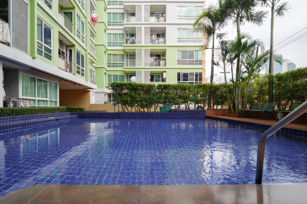 รูป ขายด่วน 🏡 Emerald Residence Ratchada 2.19 ล้าน! ใกล้ MRT ห้วยขวางเพียง 500 ม. - รูปที่ 13/14
