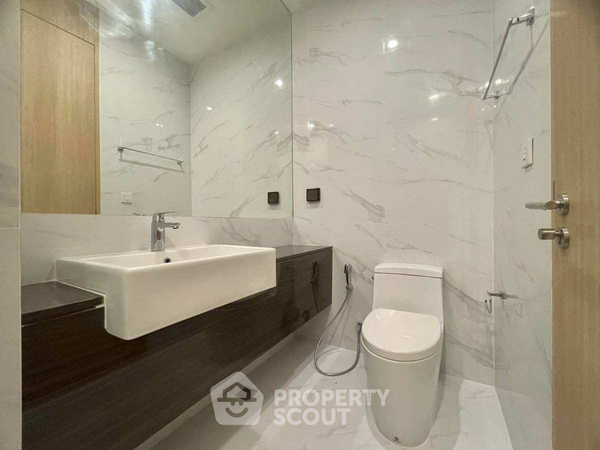 รูป คอนโด 1-ห้องนอน ที่ โนเบิล บีอี ไนน์ทีน สุขุมวิท ใกล้ BTS นานา (ID 3309341) - รูปที่ 8/9