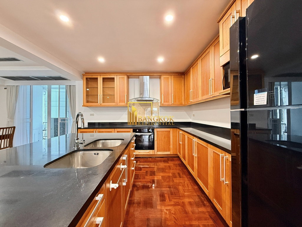 รูป Grand Ville House 1 | Large 3 Bedroom Condo in Phrom Phong - BR62098CD - รูปที่ 13/38
