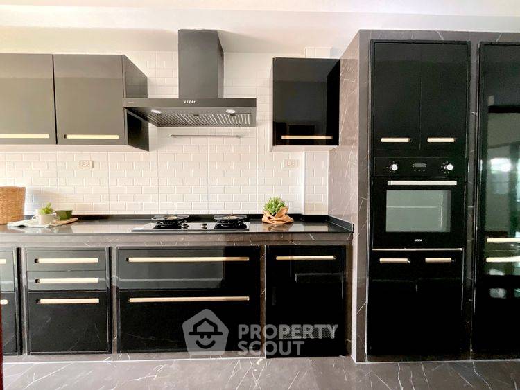 รูป บ้าน 4 ห้องนอน เลี้ยงสัตว์ได้ แกรนด์ วัลเล่ สุขุมวิท-เลี่ยงหนองมน (ID 3307678) - รูปที่ 5/17