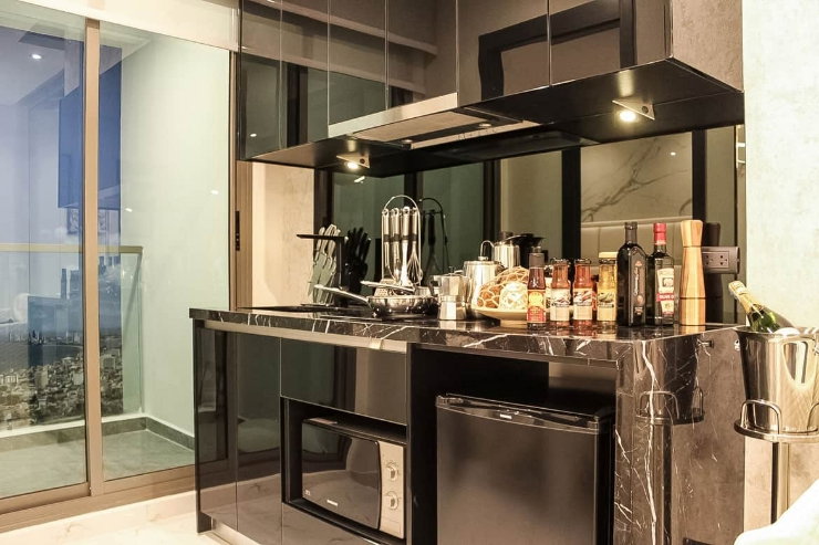 picture foreigner name 1 bedroom buy 2.66 million baht - 6/15