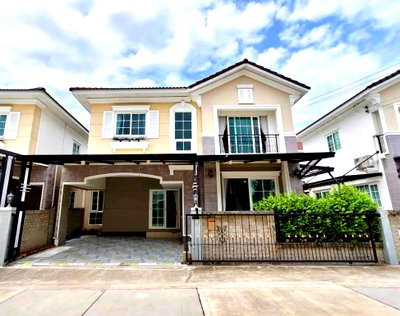 บ้านเดี่ยว สนามบินสุวรรณภูมิ : ขายด่วน บ้านสวย Golden Neo บางนา-สวนหลวง 4 ห้องนอน 3ห้องน้ำ 2ห้องครัว 2 จอดรถ เพียง 5.2 ลบ.