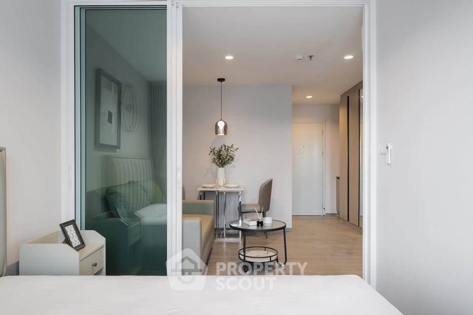 รูป คอนโด 1 ห้องนอน ชั้น 16 Regent Home Bangna ใกล้ BTS บางนา (ID 3308769) - รูปที่ 3/13