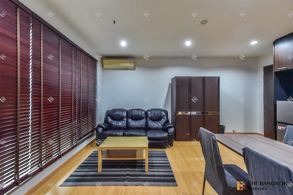 picture Baan Klang Krung Siam Pathumwan near BTS Ratchathewi Condo in High-potential, Central City Location - 3/10