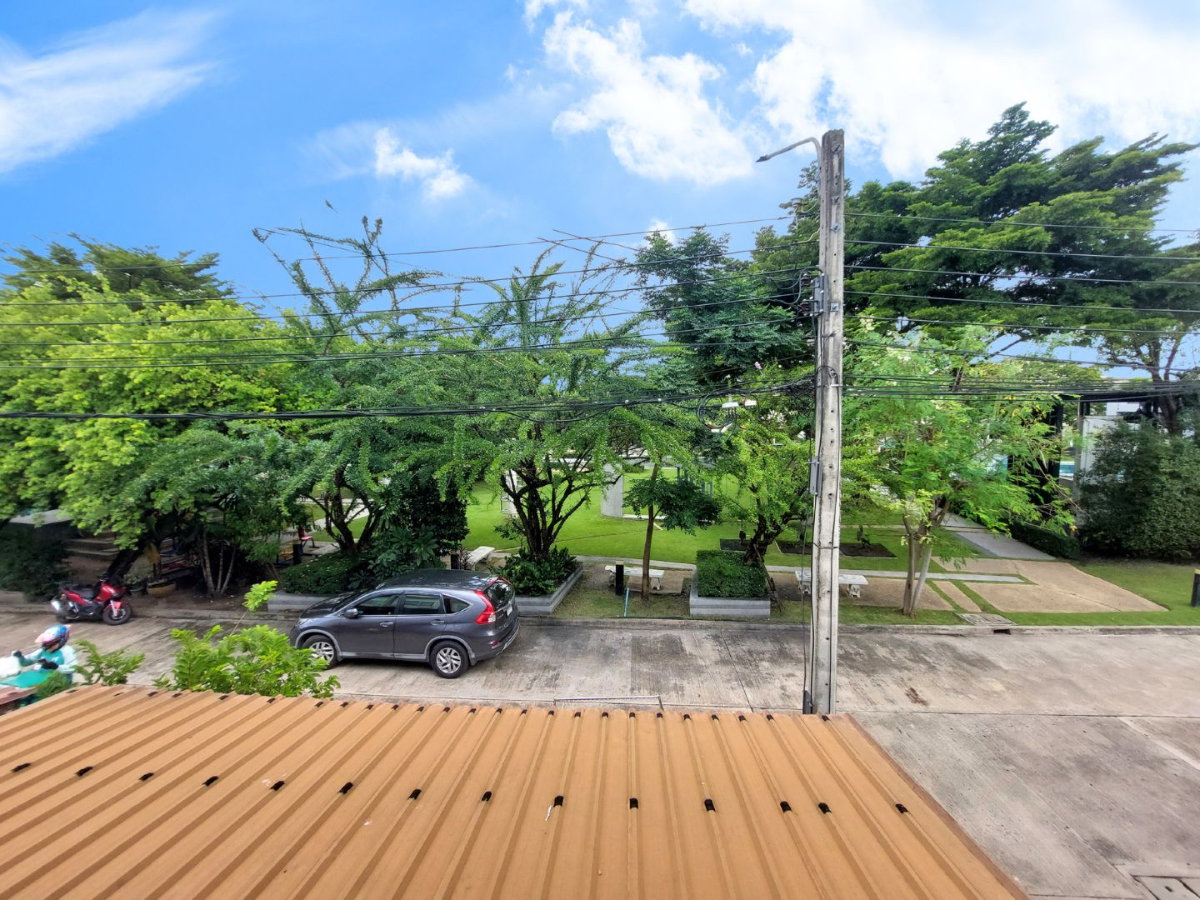 รูป ฮาบิทาวน์ ทาวน์เฮ้าส์หลังริม วัชรพล–สายไหม หน้าบ้านติดสวน ราคาพิเศษ 2.99 ล้าน - รูปที่ 25/27