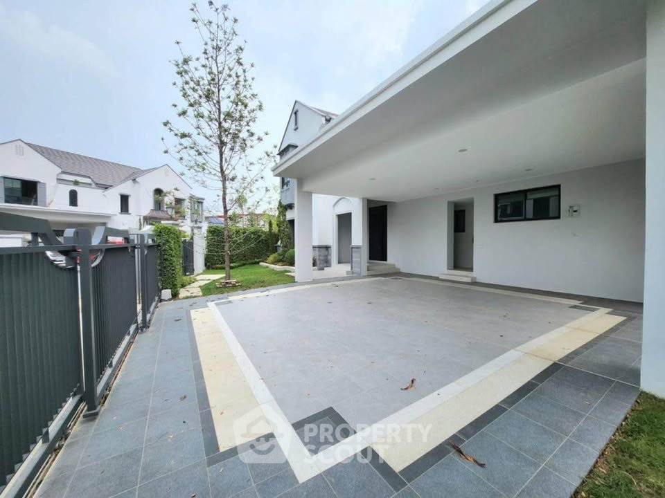 ให้เช่าบ้านเดี่ยว 4 ห้องนอน 302 ตร.ม. 103.8 ตร.ว. นันทวัน พระราม 9 กรุงเทพกรีฑาตัดใหม่