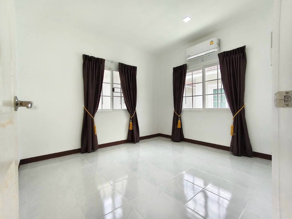 รูป ขายด่วน บ้านสวย Golden Neo บางนา-สวนหลวง 4 ห้องนอน 3ห้องน้ำ 2ห้องครัว 2 จอดรถ เพียง 5.2 ลบ. - รูปที่ 15/20