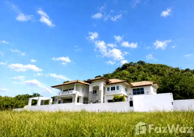 เช่าบ้านเดี่ยว ภูเก็ต : วิลล่าให้เช่า 7 ห้องนอน ใน ไม้ขาว, ภูเก็ต 6772683