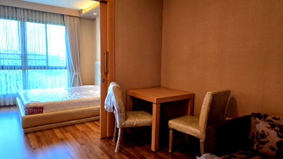 Condos for rent Chiang Mai : Treasure Condo in Chiangmai Business Park near Central Festival Chiangmai