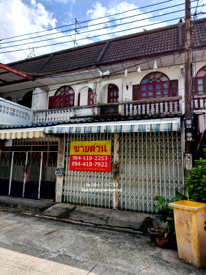 ทาวน์โฮม กรุงเทพมหานคร : ทาวน์เฮ้าส์ 2 ชั้น เสนาวิลล่า84  บางกะปิ ลาดพร้าว