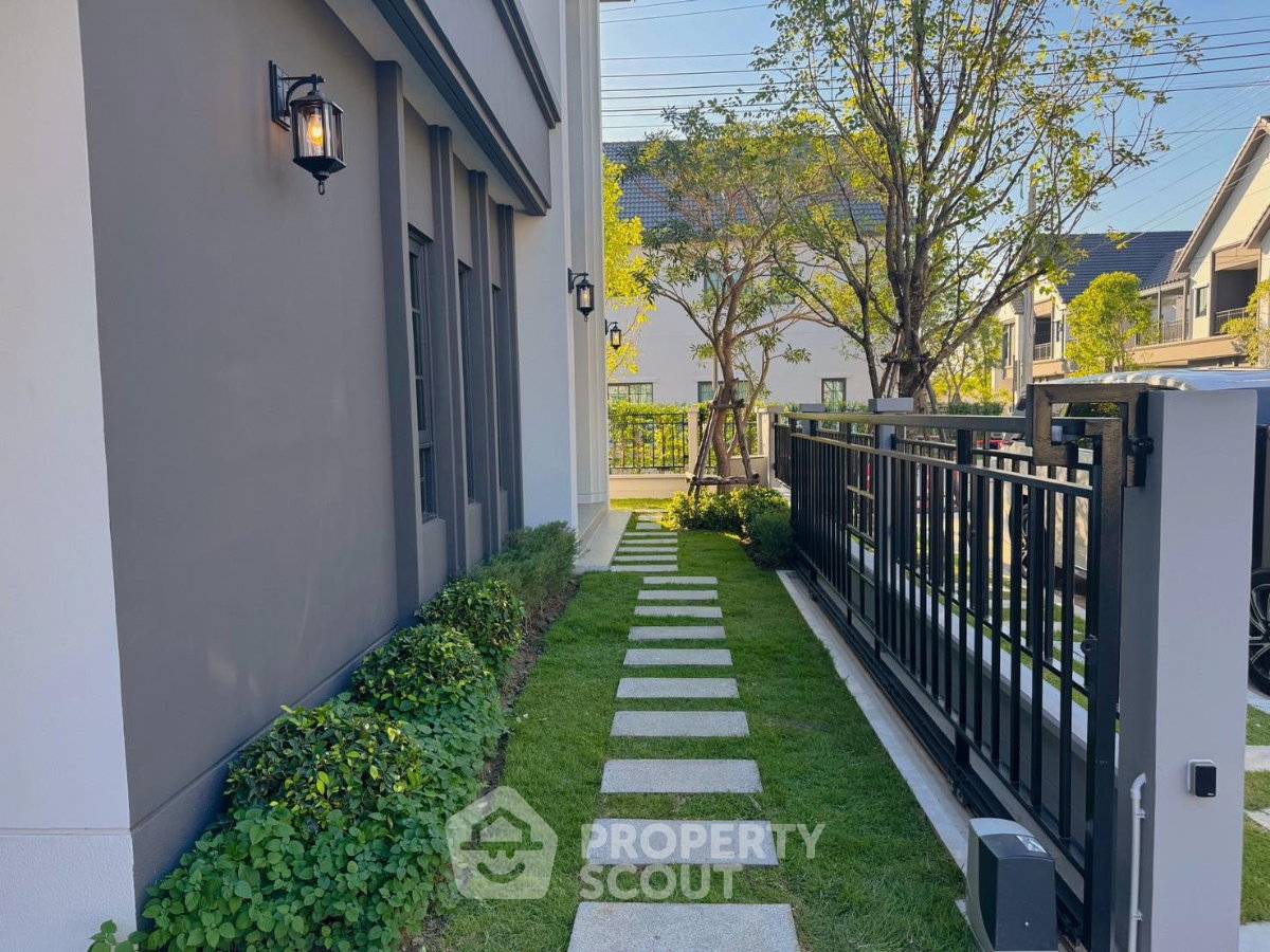 picture Spacious 4-BR 303 Sqm House At Centro Bangna (ID 3308255) - 12/14