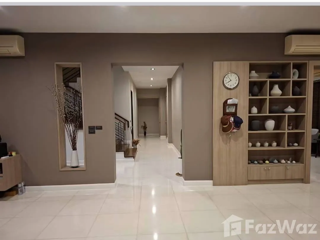 picture Stylish with Modern Interiors | Fully Furnished 6764482 - 15/28