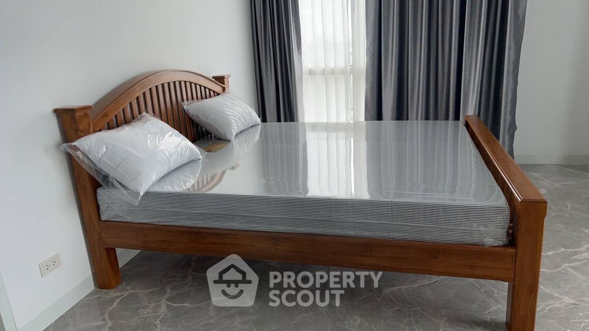 picture 29th-Floor 3-BR At Modern Home Tower Near MRT Wat Mangkon (ID 3307293) - 4/11