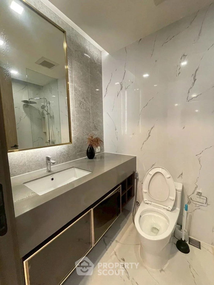 รูป คอนโด 3-ห้องนอน ที่ มีลเลอร์ สุขุมวิท 40 ใกล้ BTS เอกมัย (ID 2883674) - รูปที่ 2/5