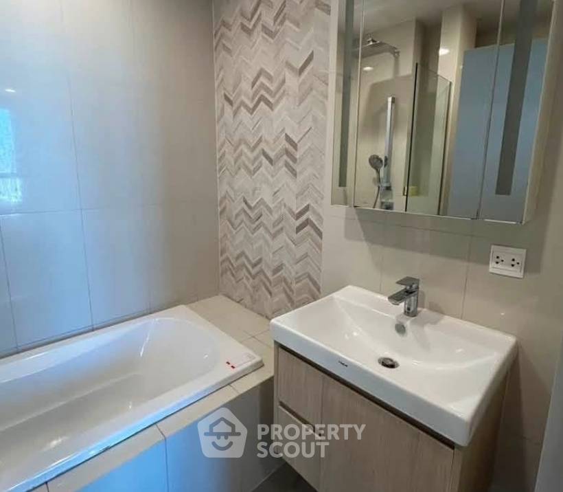 รูป คอนโด 1 ห้องนอน ชั้น 38 Oka Haus Sukhumvit 36 ใกล้ BTS ทองหล่อ (ID 3221902) - รูปที่ 12/16