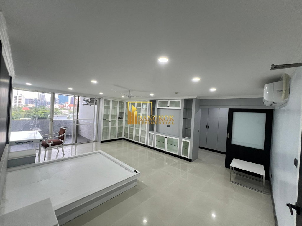 รูป Oriental Towers | Newly Renovated 4 Bedroom Ekkamai Property - BR10941CD - รูปที่ 8/27