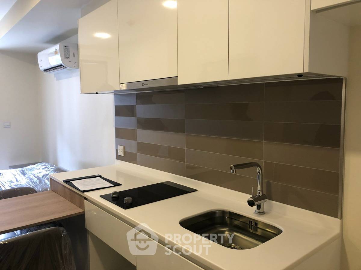 picture Pet-Friendly 1-BR Maestro 03 Ratchada Rama 9 Near MRT Phra Ram 9 (ID 2235826) - 3/5