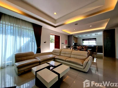 Houses for rent Phuket : 4 Bedroom Villa for rent at Chalong Miracle Lakeview 1892013