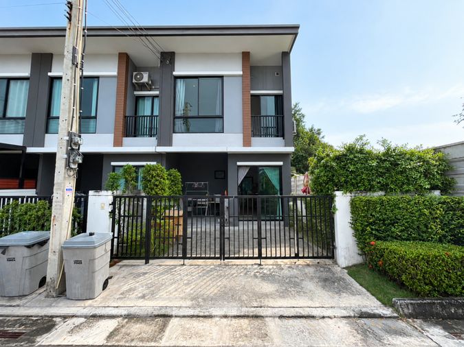 2-bed townhouse for sale, 96 sqm, 22 sq wah, Unio Town Suanluang - Phatthanakan