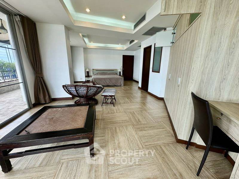 รูป คอนโด 2 ห้องนอน ขนาด 180 ตร.ม. Rama Harbour View Condominium (ID 3229712) - รูปที่ 1/13