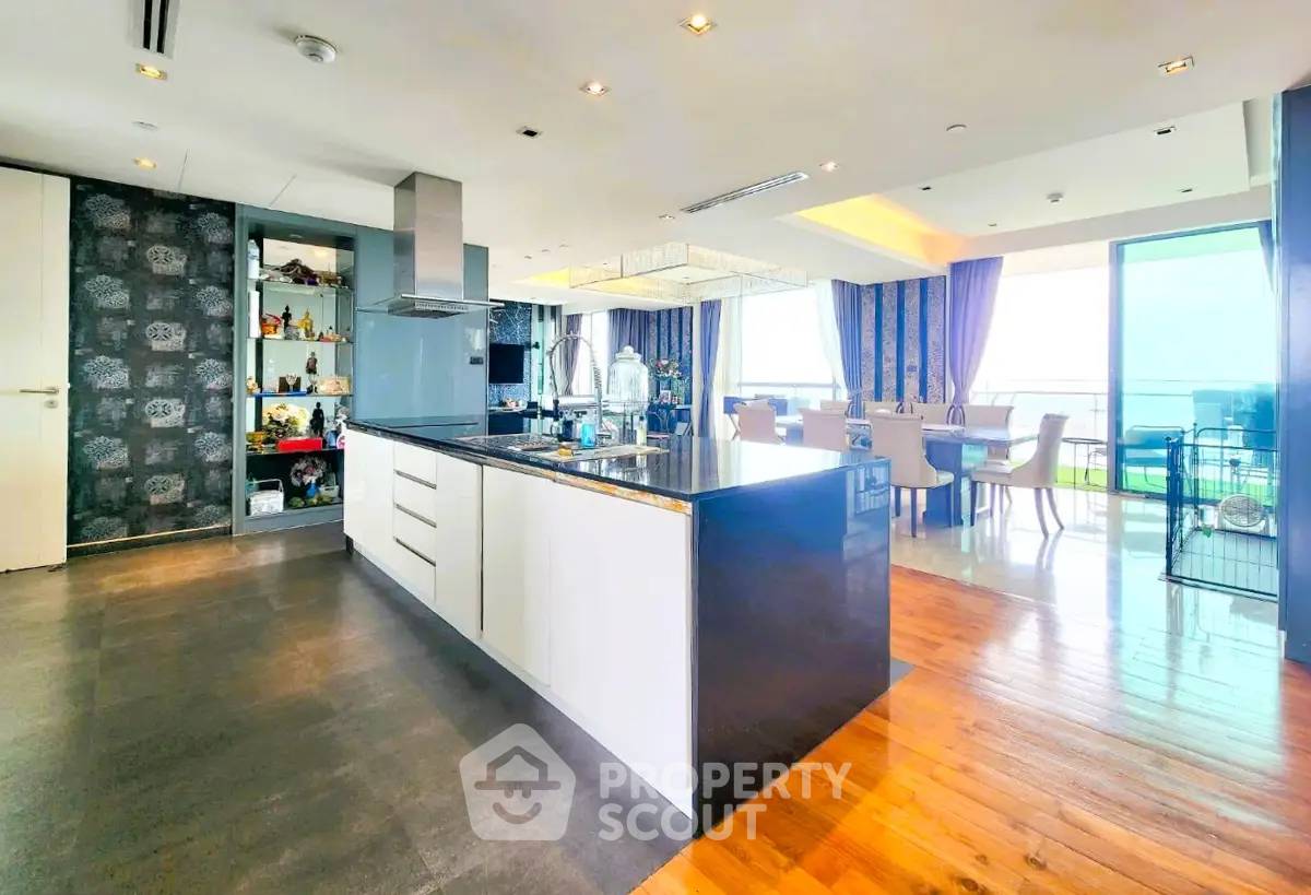 รูป คอนโด 3-ห้องนอน ที่ เดอะ ลาโก ใกล้ หาดในหาน (ID 3309875) - รูปที่ 6/12