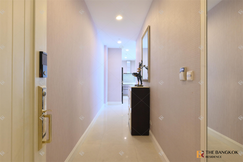 Q Langsuan near BTS Ratchadamri Best Location Condo for City Dwellers