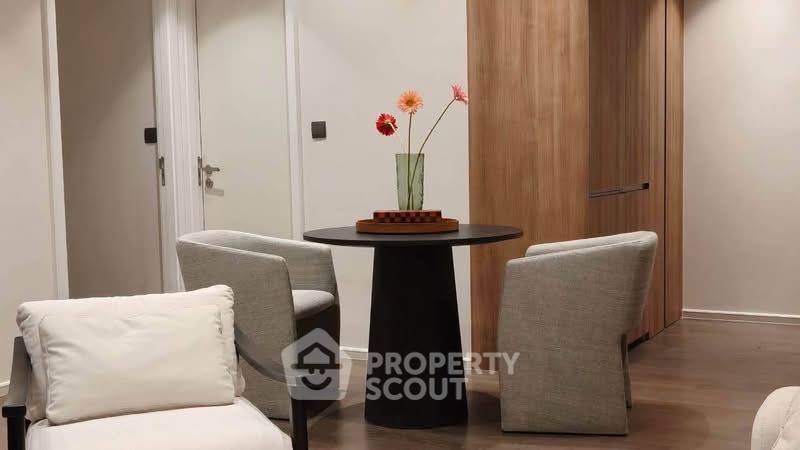 picture 27th-Floor 2-BR Muniq Sukhumvit 23, 100m To MRT Sukhumvit (ID 3312154) - 4/22