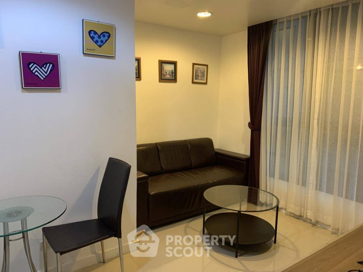 รูป ใกล้ BTS Ekkamai 300 ม. | 1 ห้องนอน Zenith Place Sukhumvit 42 Condominium (ID 3309815) - รูปที่ 1/8
