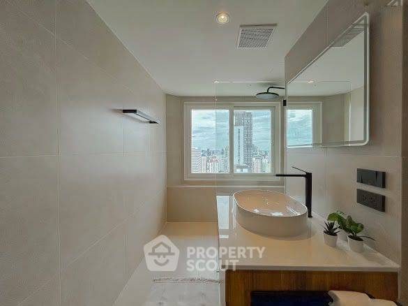 รูป คอนโด 4 ห้องนอน ชั้น 43 ขนาด 220 ตร.ม. Sukhumvit Suite ใกล้ BTS Nana (ID 3311454) - รูปที่ 37/45