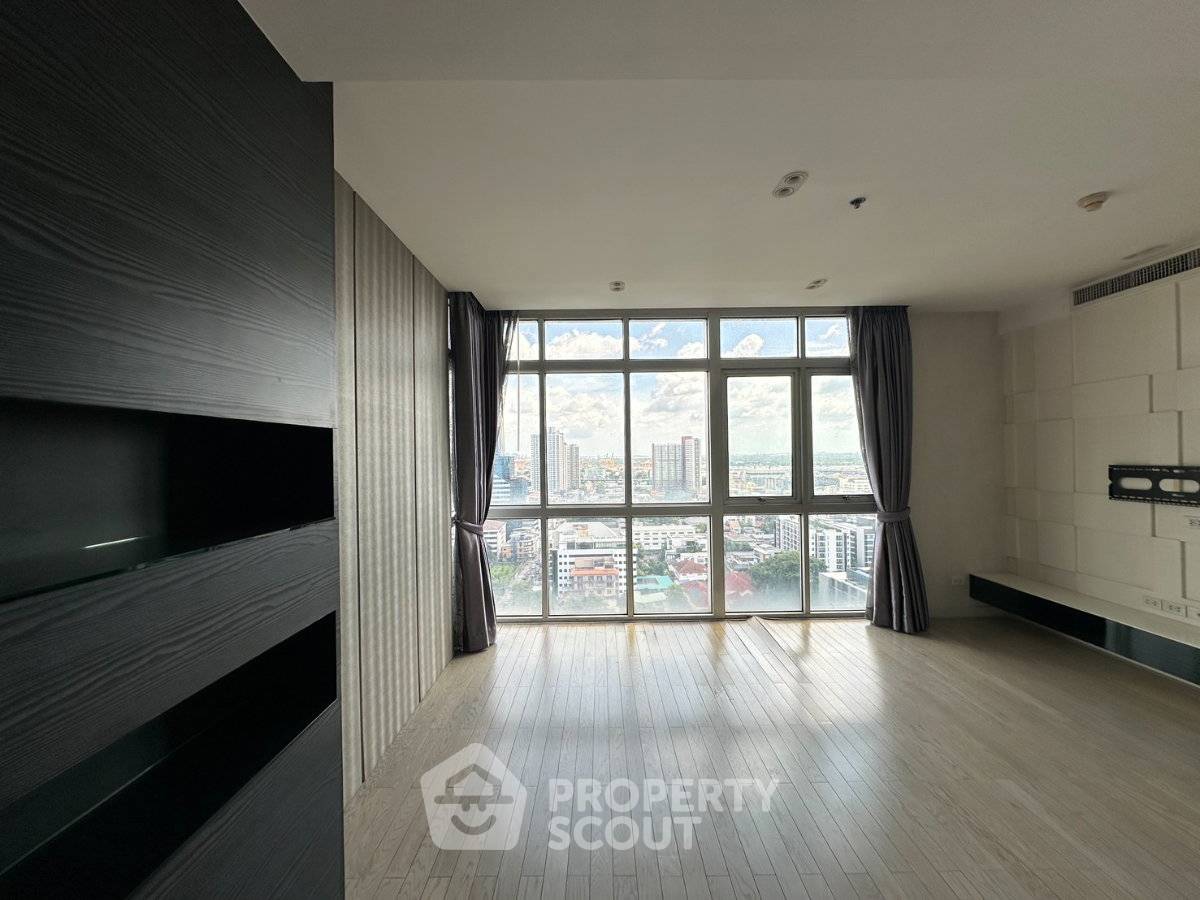 รูป คอนโด 168 ตร.ม. 3 ห้องนอน ชั้น 18 Nusasiri Grand Condominium ใกล้ BTS เอกมัย (ID 3310865) - รูปที่ 21/27