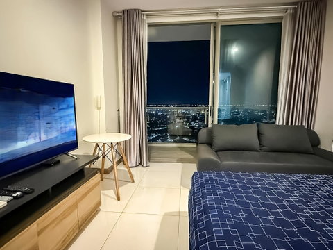 Studio Condo for Sale The Riviera Wongamat Beach Pattaya