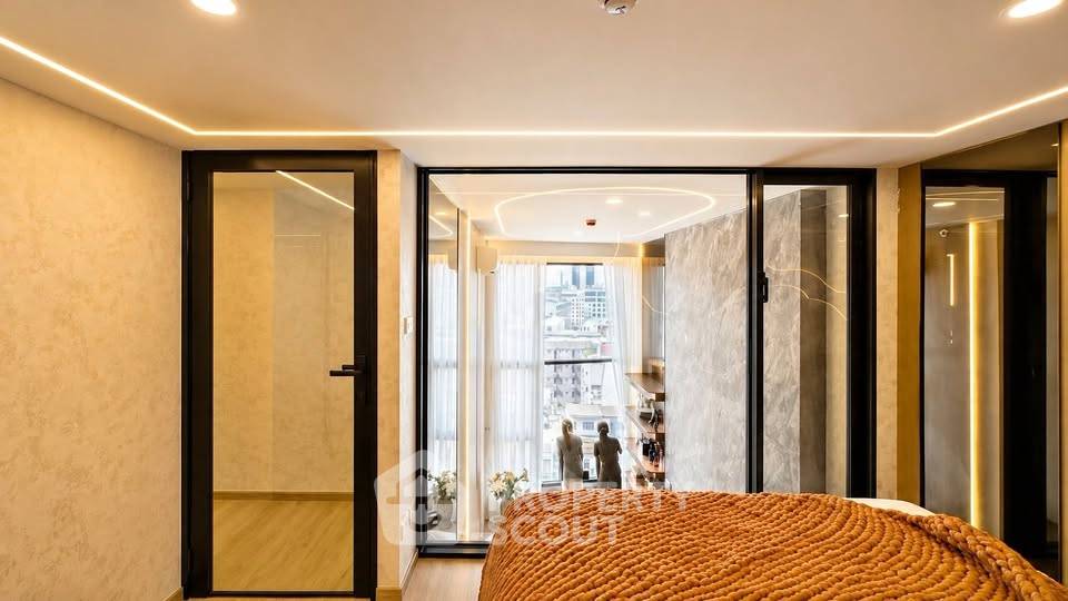 picture 2-BR Condo at SOHO Bangkok Ratchada near MRT Huai Khwang (ID 3312373) - 1/17